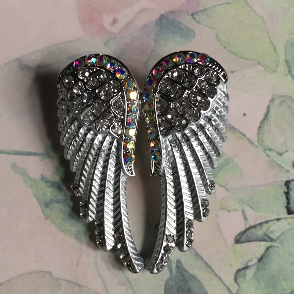 💜Host Pick💜New! Angel Wings Brooch - Picture 2 of 5